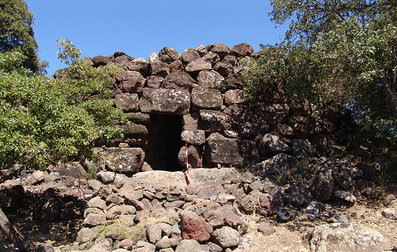 Suni, Nuraghe Seneghe