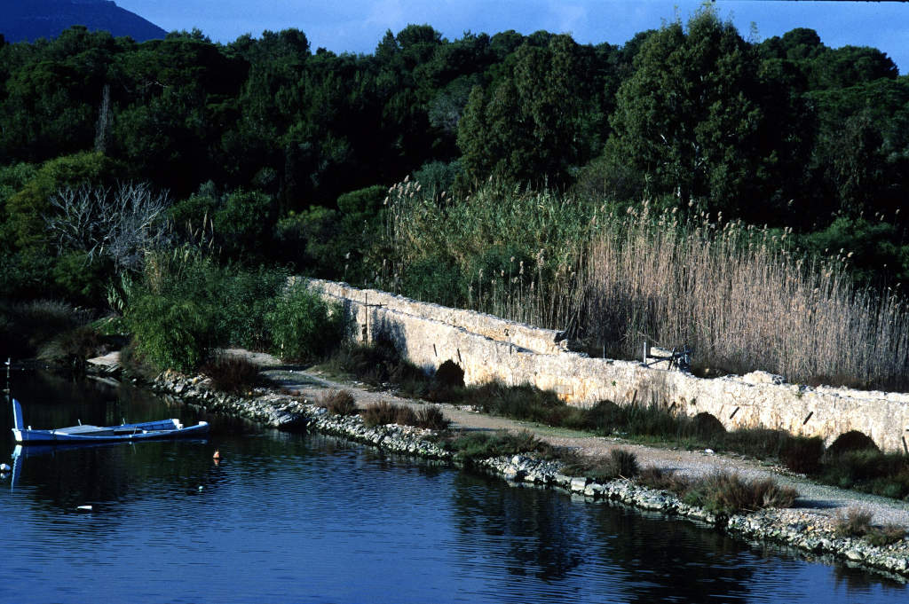 Alghero, Roman Bridge. Photo by Bruno Manunza, 2009, from Sardegna DL