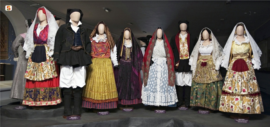 Vêtements traditionnels
