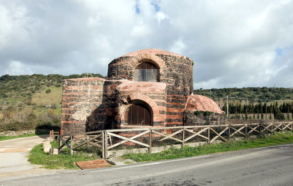 Church of Santa Maria di Mesumundu. Photo by Marco Ceraglia, 2009, from Digital Resources Sardegna IDV