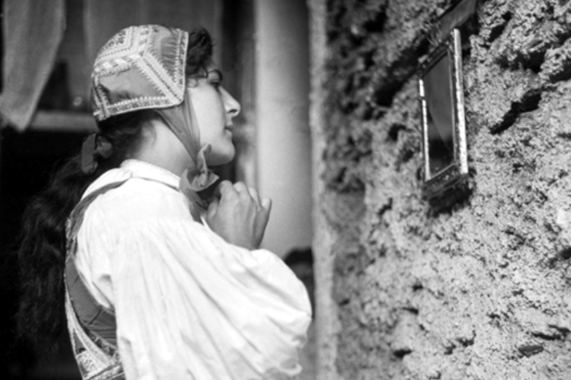 Dèsulu, Festa de sa Madonna de su nie. Fotografia de Pablo Volta, 1956