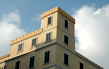 Casteddu, Albergo La Scala de Ferro