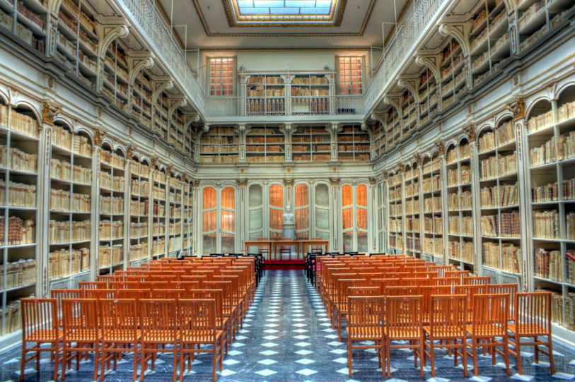 Cagliari, Biblioteca de la Universidad de Cagliari