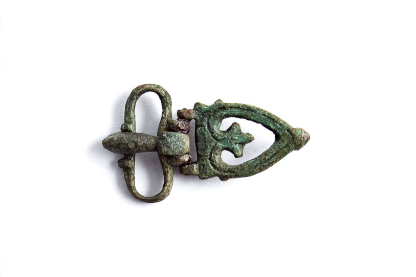 Boucle de fabrication byzantine. Photo de Nicola Monari, 2009, extraite du Catalogo BBCC RAS