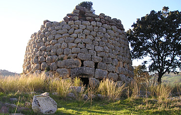 Fiolinas, Nuraghe Corvos