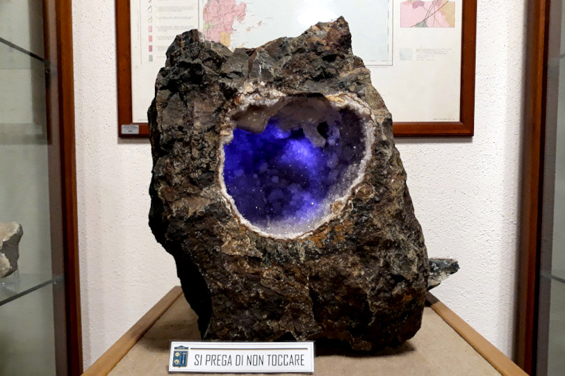 La Maddalena-Caprera, Naturalistic Geo-Mineralogical Museum