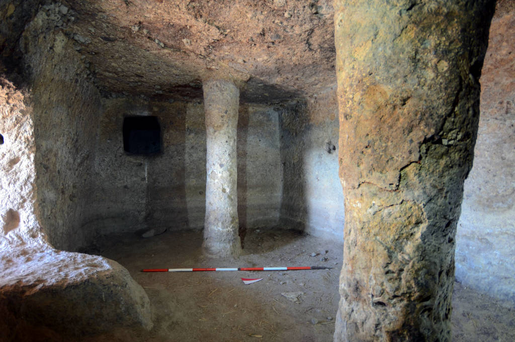 Necropolis of Santu Pedru. Photo by Luca Doro, 2012, from Catalogo BBCC RAS