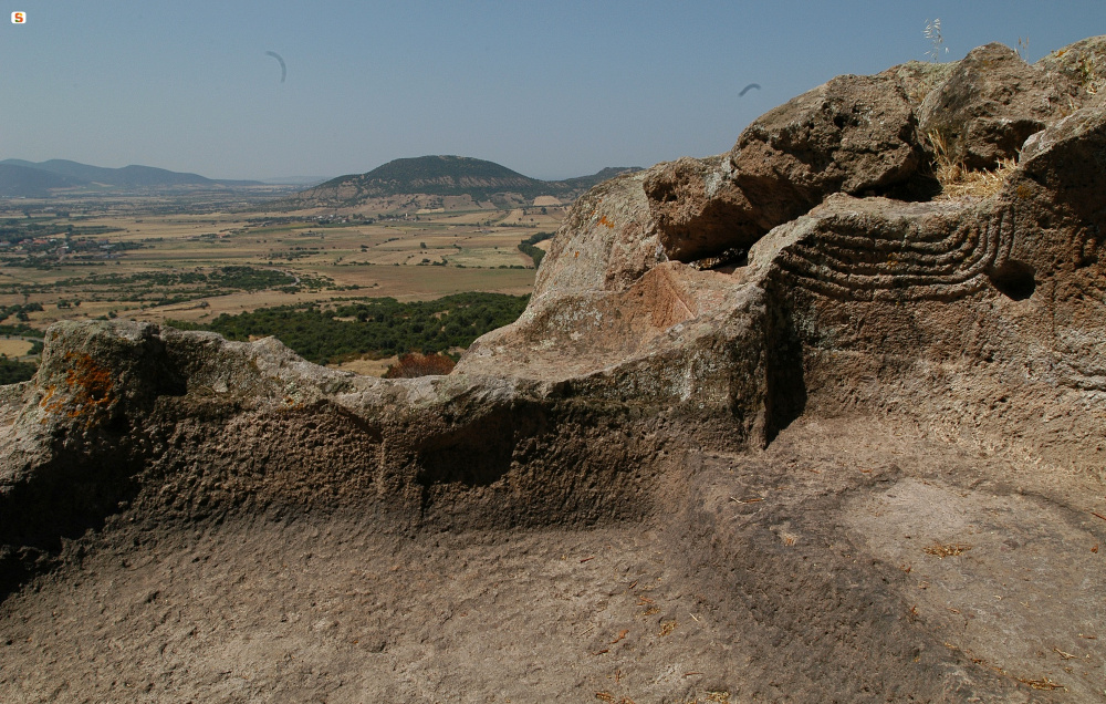 Villaperuccio, Necropoli di Montessu