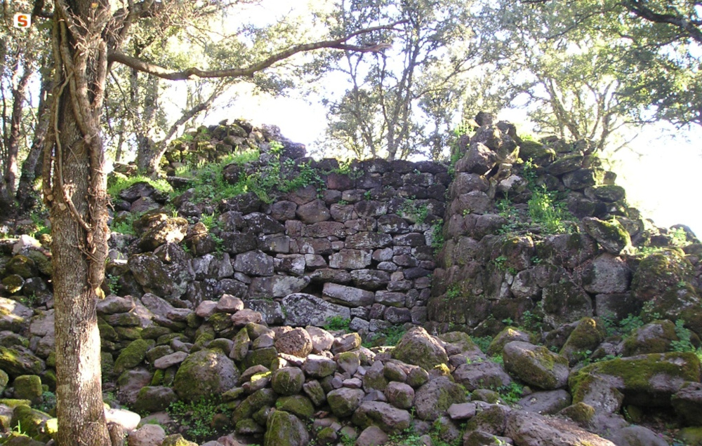 Burgos, Nuraghe Costa