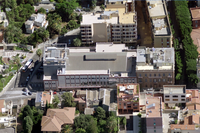 Cagliari, vista aerea del Teatro Massimo. Foto da Sardegna Foto Aeree - Ortofoto e Dati cartografici © Agea, Tutti i diritti riservati