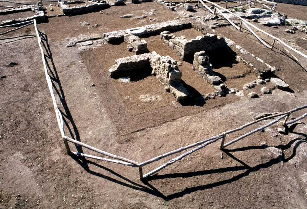 Ruinen einer römischen Farm. Foto von Comune di Olbia, 2008, aus Sardegna DL