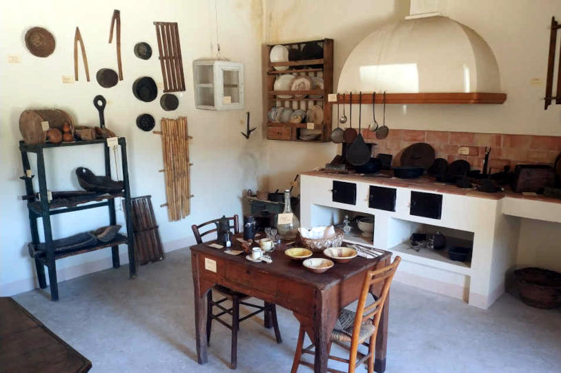Palau, Ethnographic Museum, cuisine