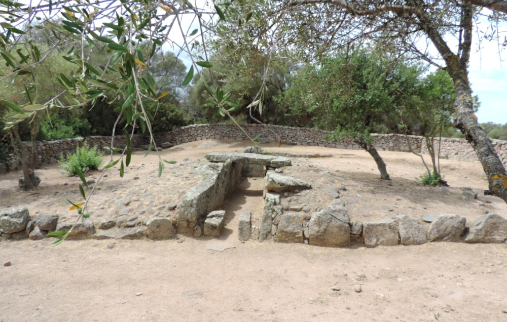 Arzachena, tumba de los gigantes de Moru