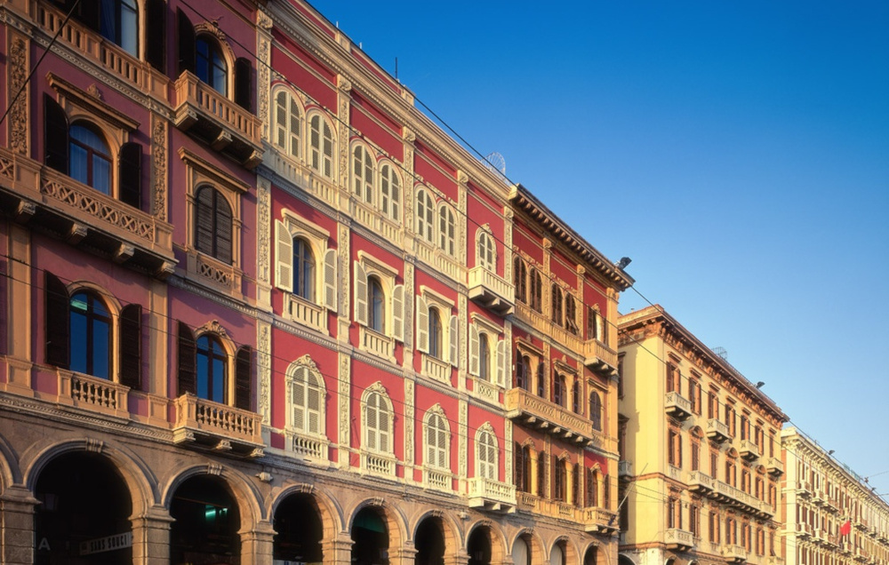 Cagliari, Palazzata di via Roma