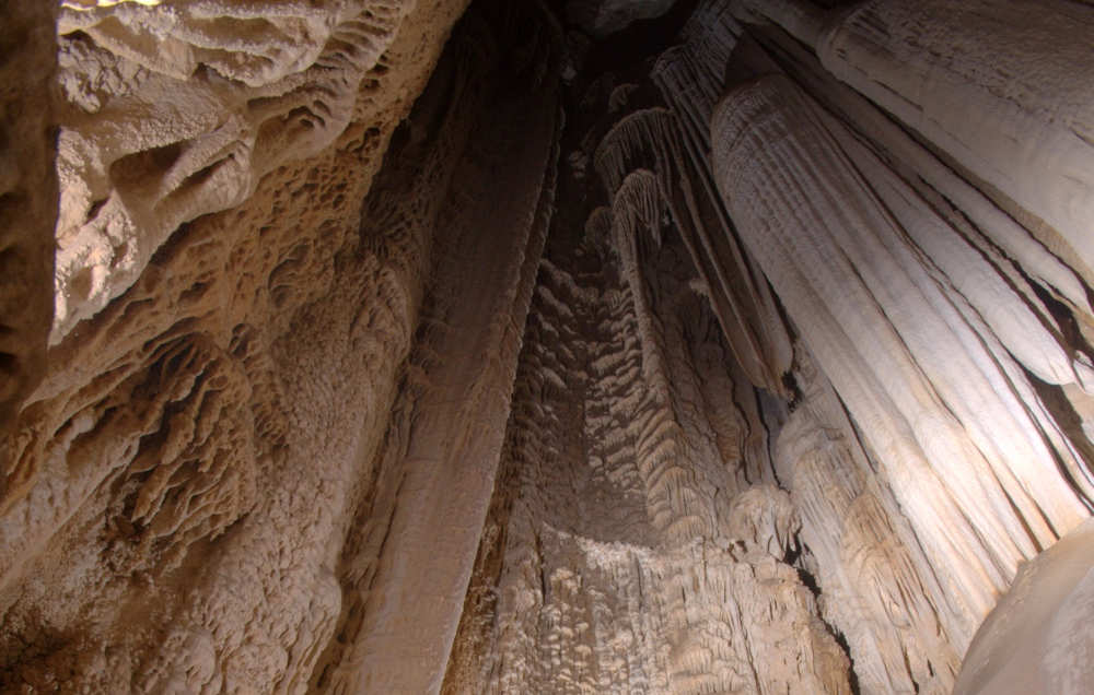 Domunoas, Gruta de San Giuanne