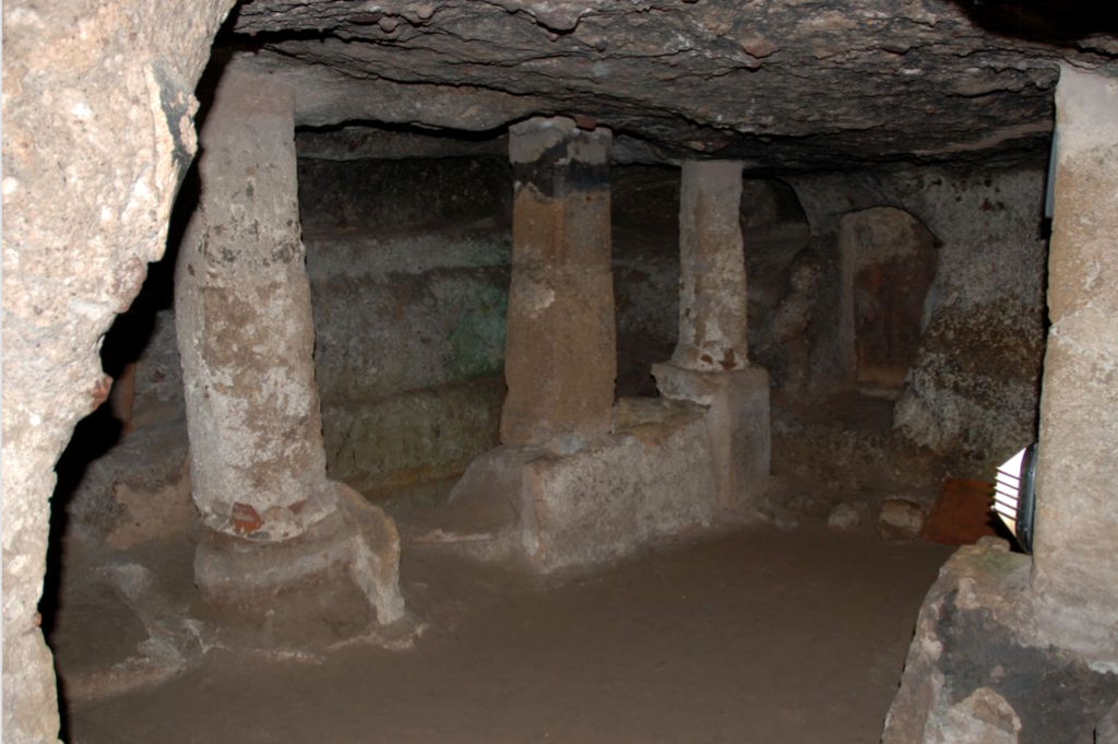 Sant'Antioco, Catacumbas. De Digital Resources Sardegna, MM