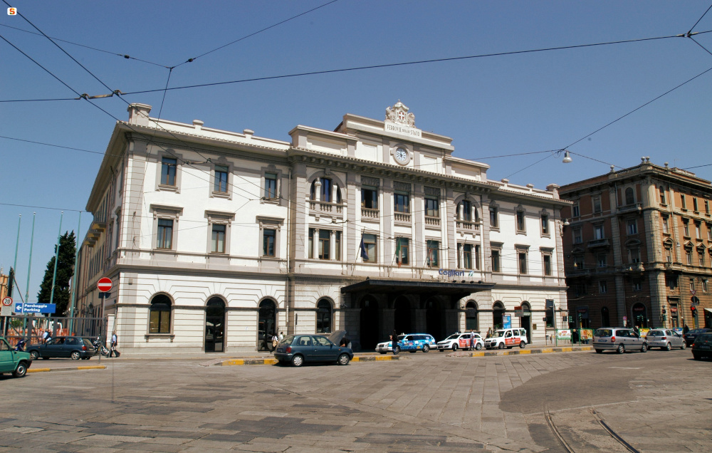 Cagliari, Stazione ferroviaria